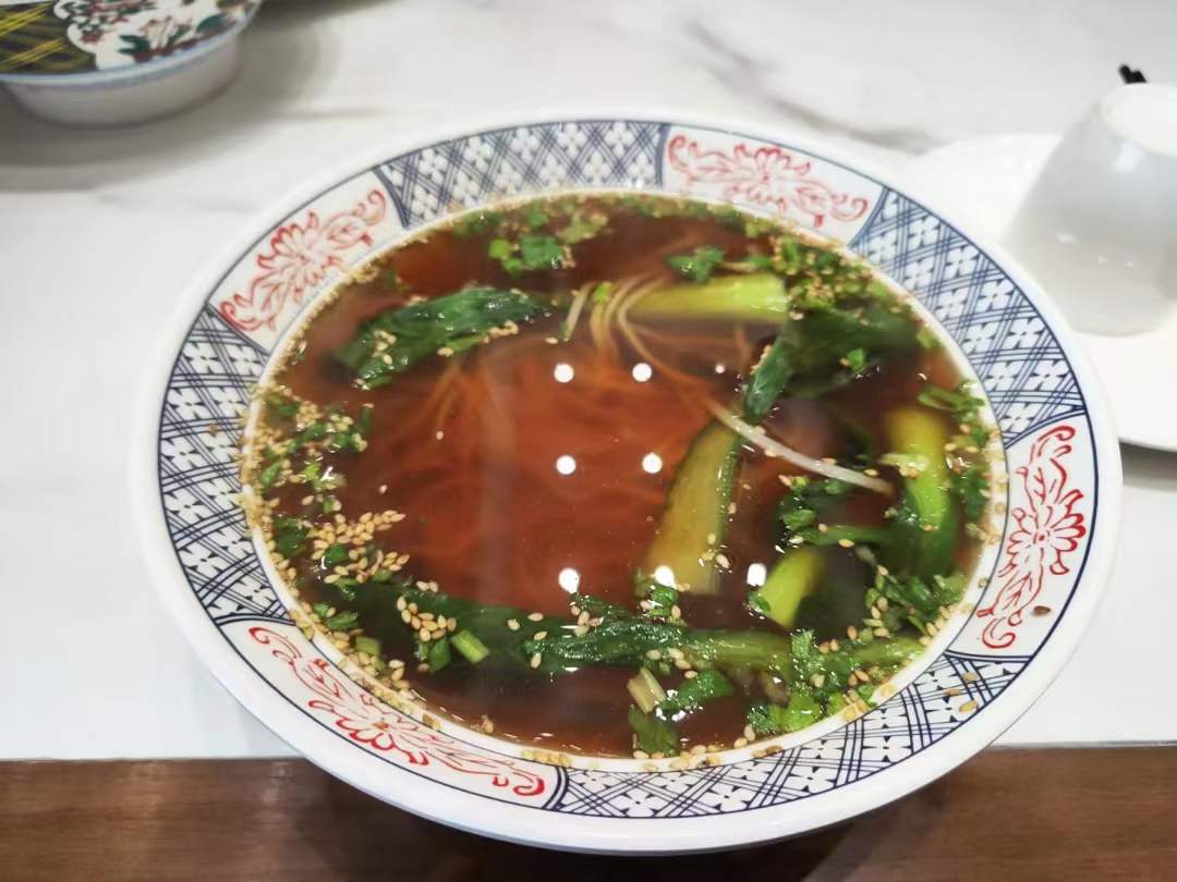 今天吃了碗不愉快的饭